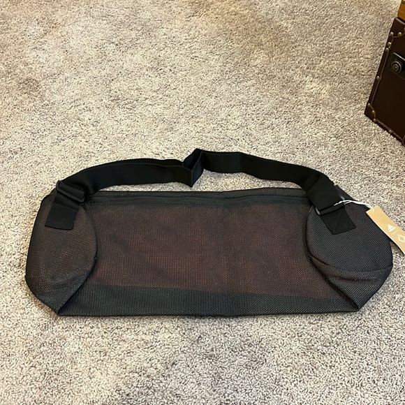 Adidas Yoga Mat bag new black Wanderlust Music Festival CD8515 orange zip - Picture 1 of 12
